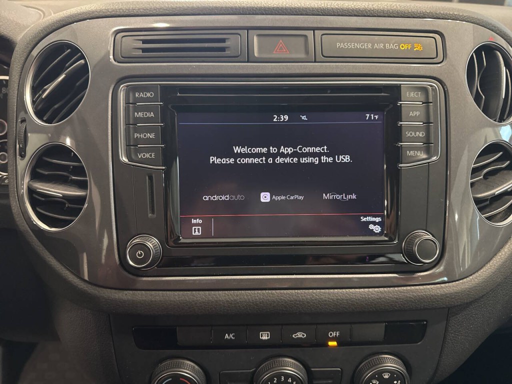 2017 Volkswagen Tiguan Image 19