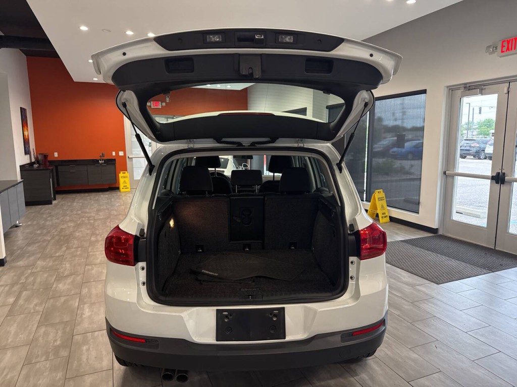 2017 Volkswagen Tiguan Image 30
