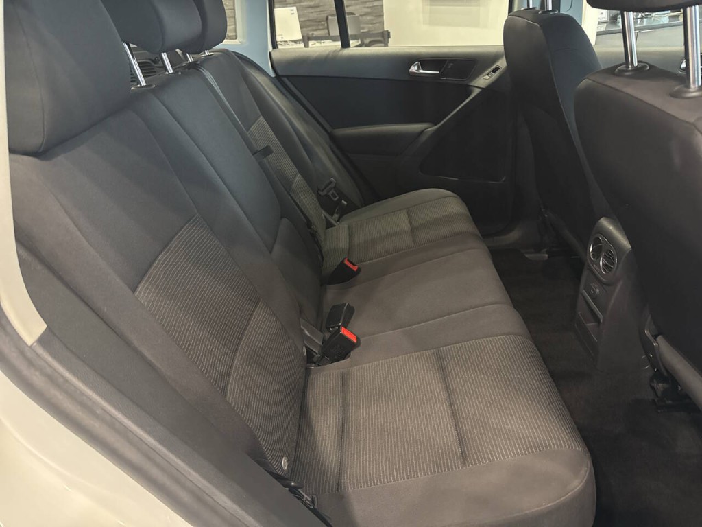 2017 Volkswagen Tiguan Image 35