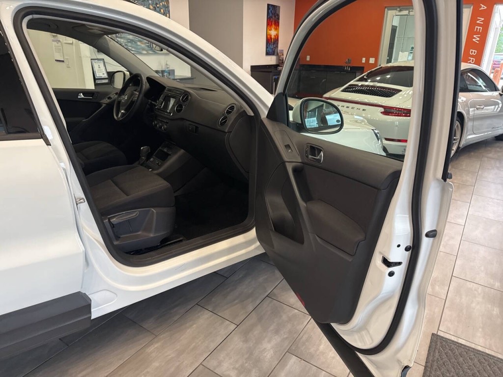 2017 Volkswagen Tiguan Image 36