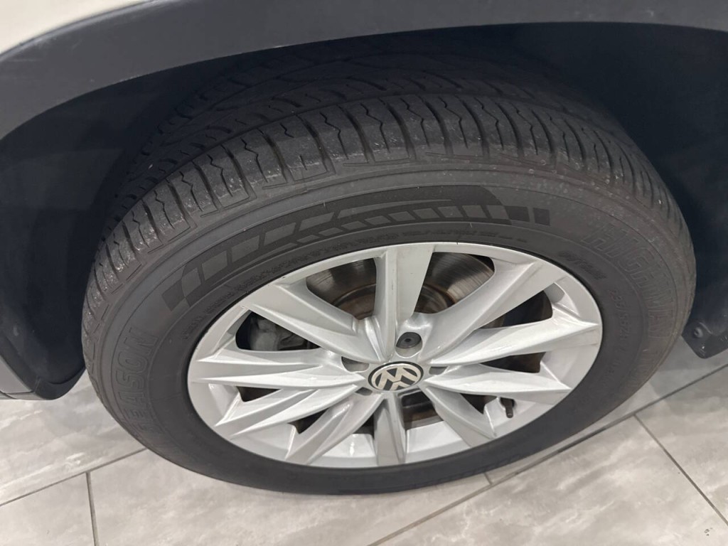 2017 Volkswagen Tiguan Image 41
