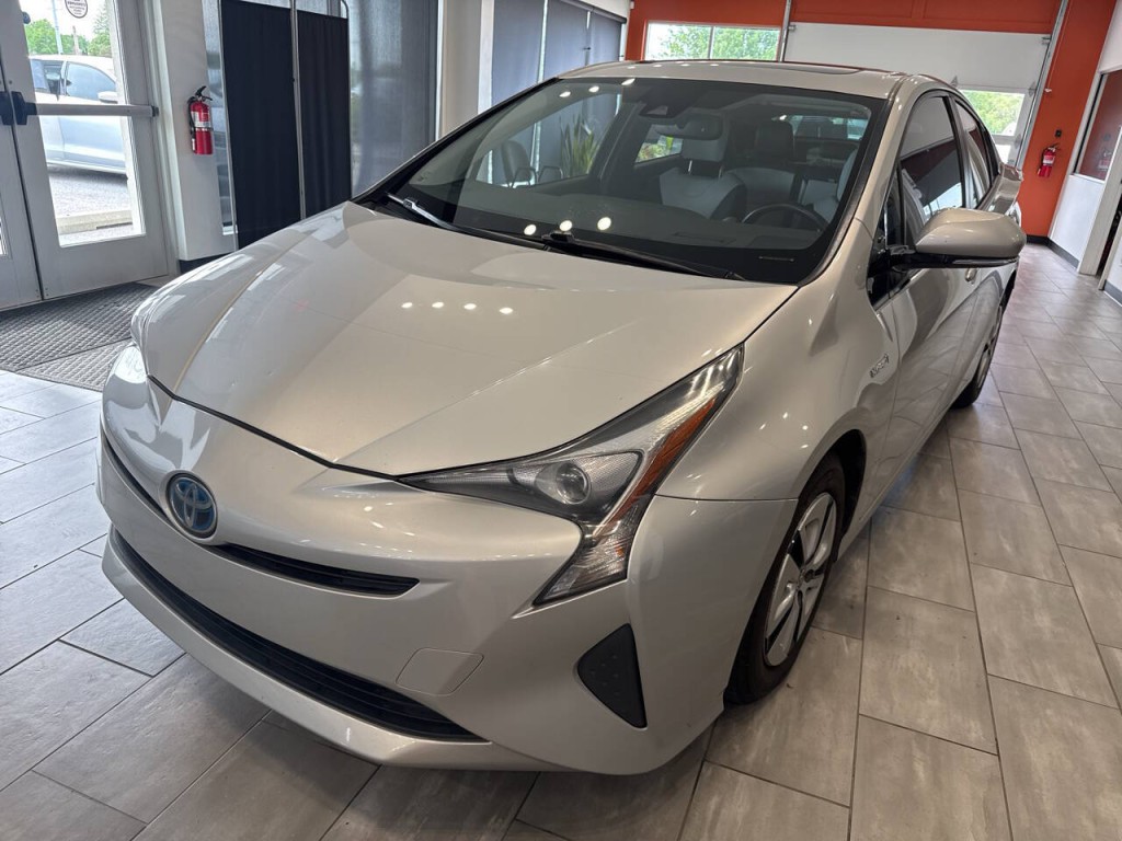2016 Toyota Prius Image 6