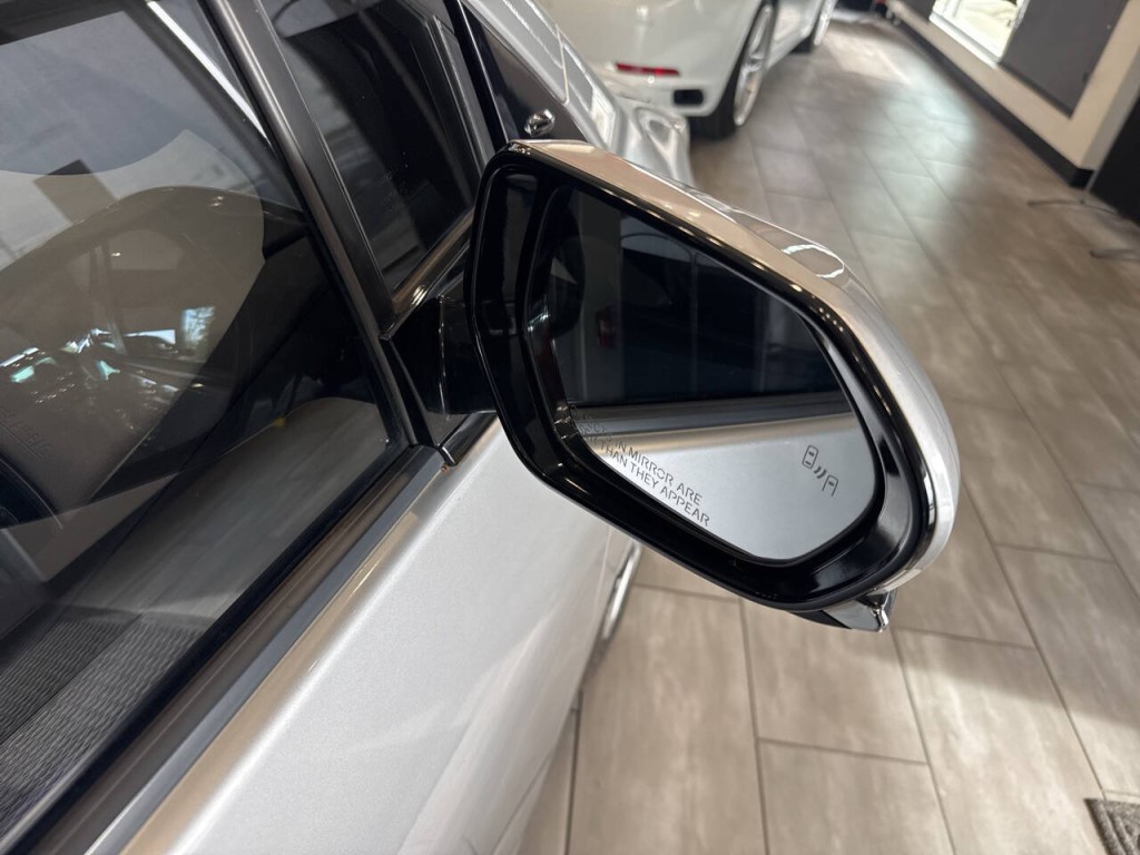 2016 Toyota Prius Image 15