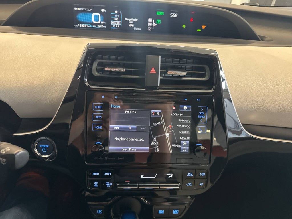 2016 Toyota Prius Image 31