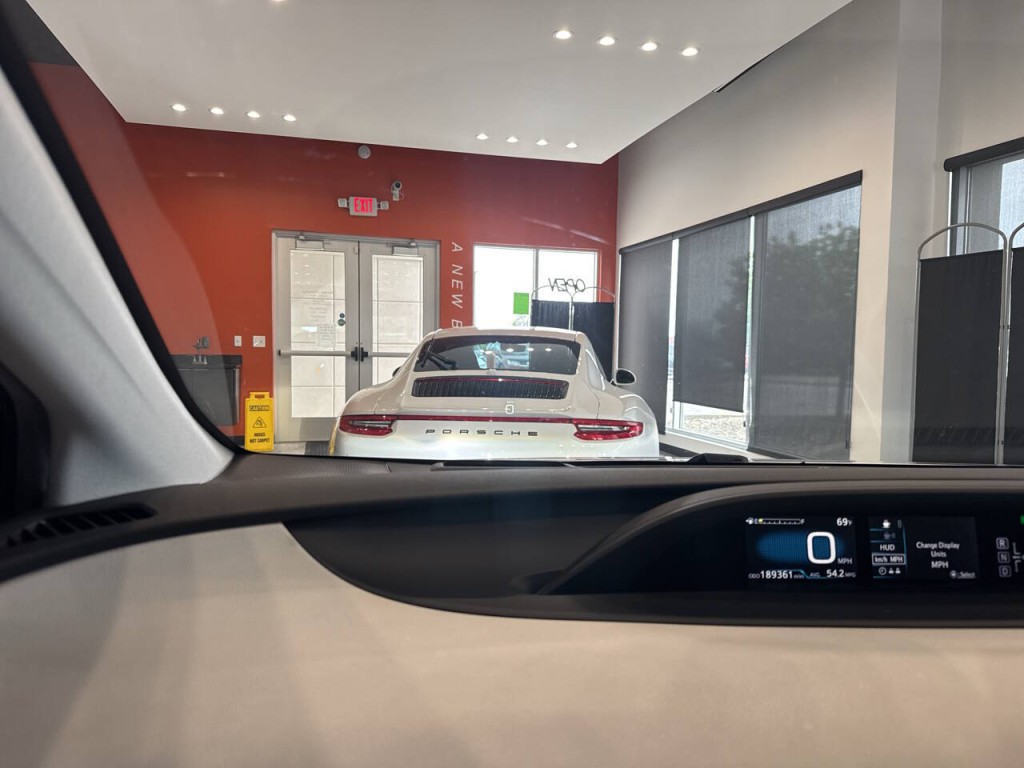 2016 Toyota Prius Image 36