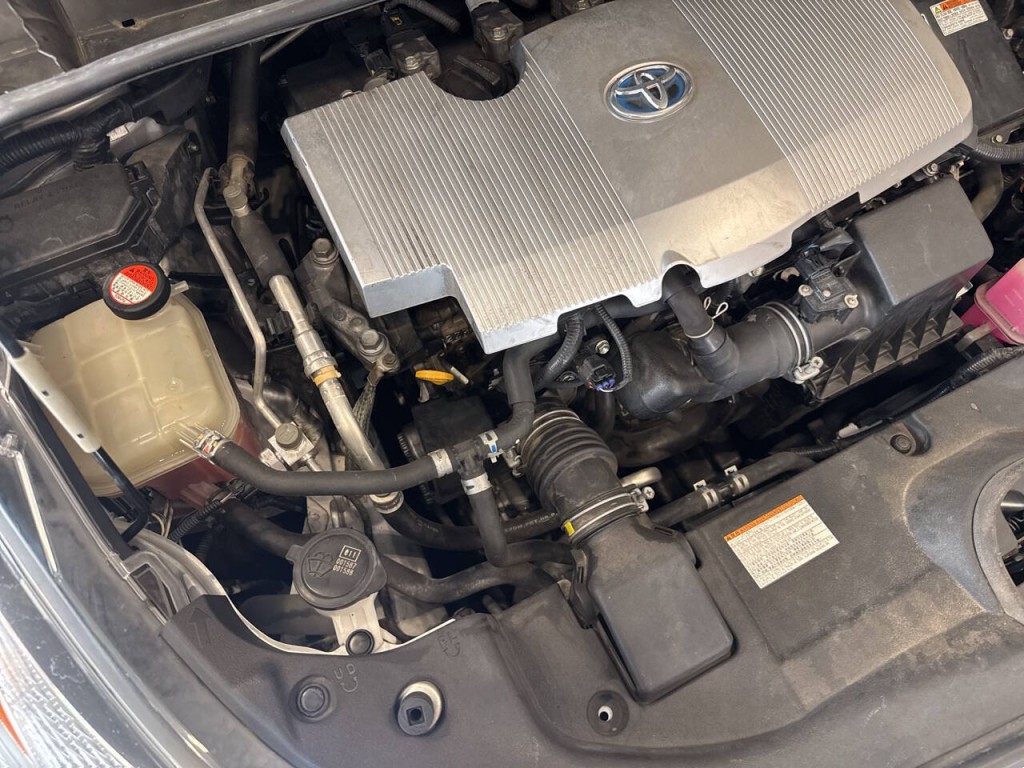 2016 Toyota Prius Image 40