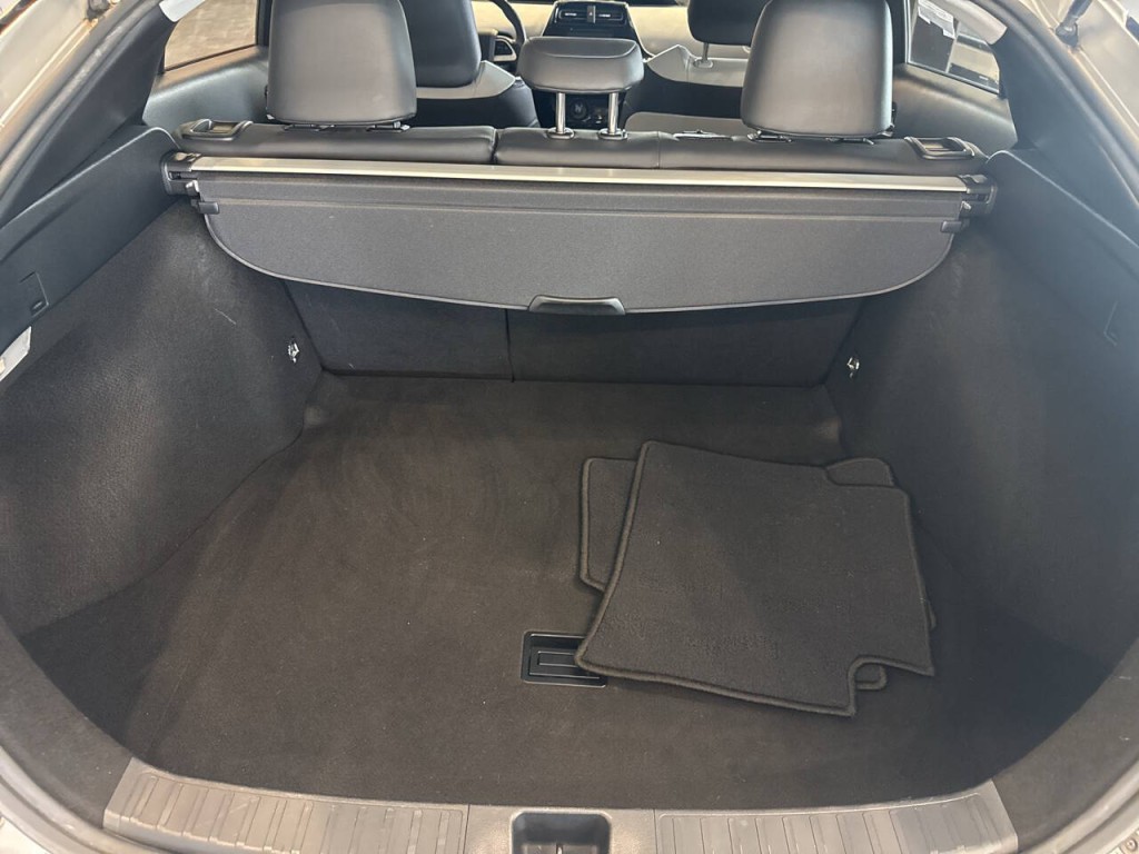 2016 Toyota Prius Image 41