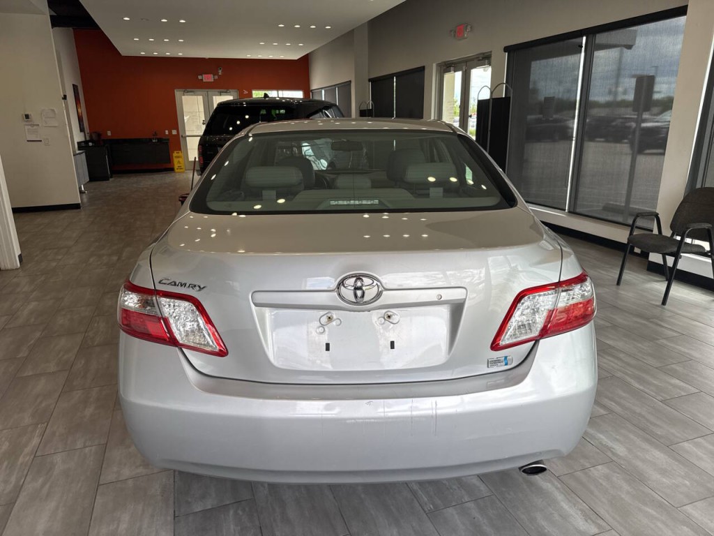 2009 Toyota Camry Image 10