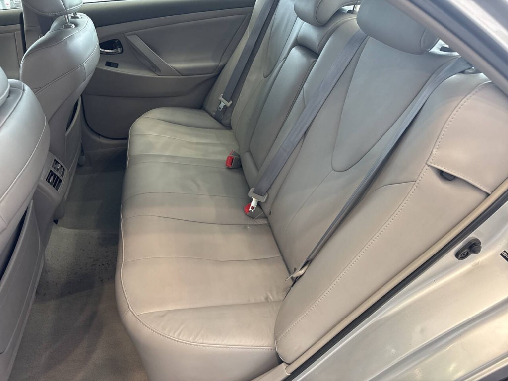 2009 Toyota Camry Image 20