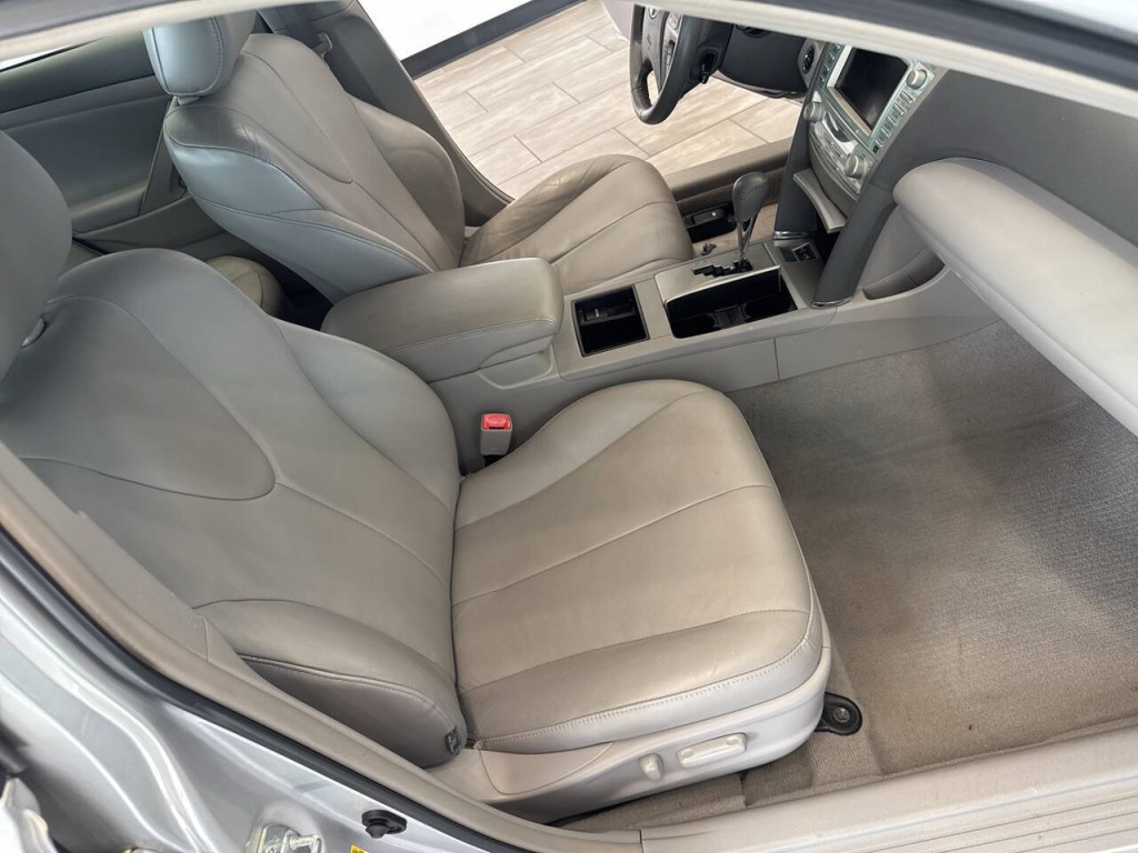 2009 Toyota Camry Image 25