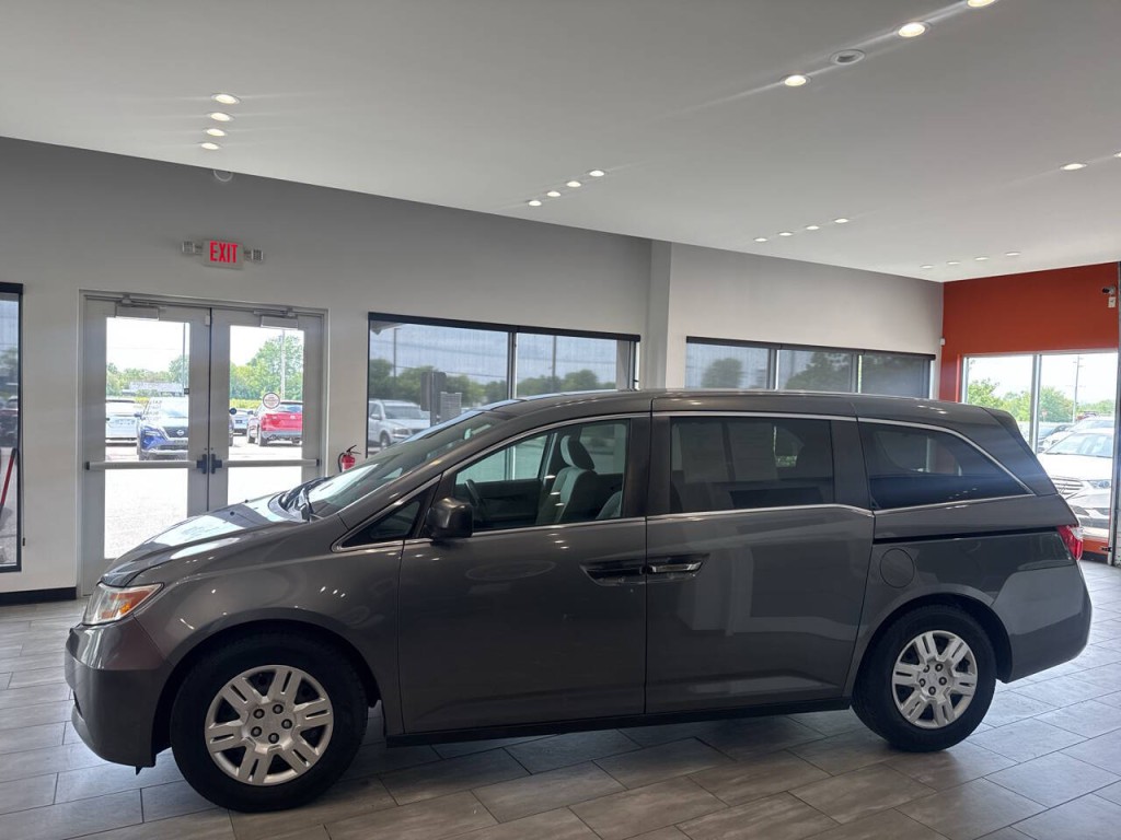 2013 Honda Odyssey Image 8