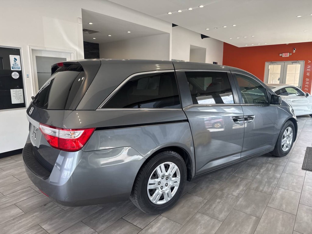 2013 Honda Odyssey Image 13