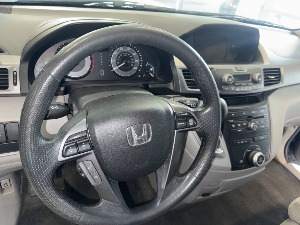 2013 Honda Odyssey Image 16