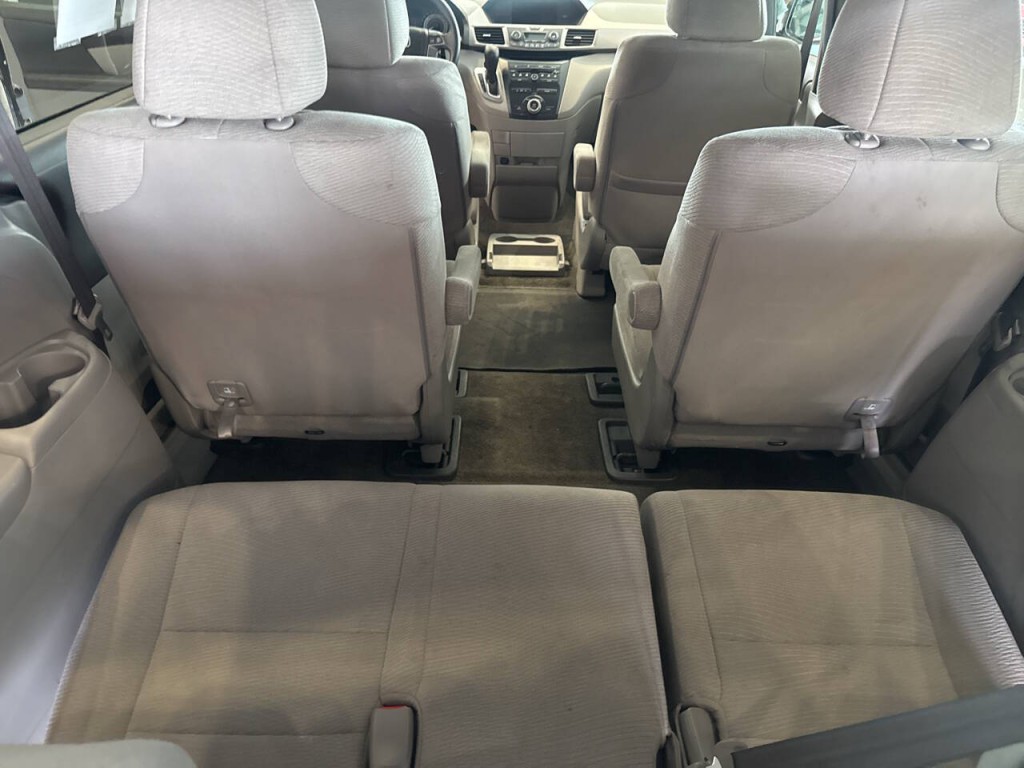 2013 Honda Odyssey Image 24