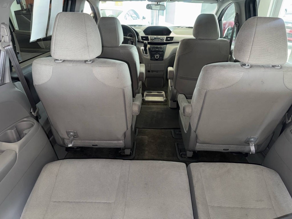 2013 Honda Odyssey Image 25