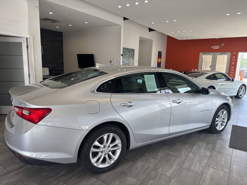 2018 Chevrolet Malibu Image 18