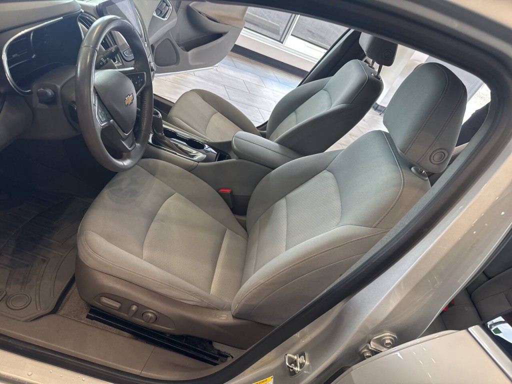 2018 Chevrolet Malibu Image 23