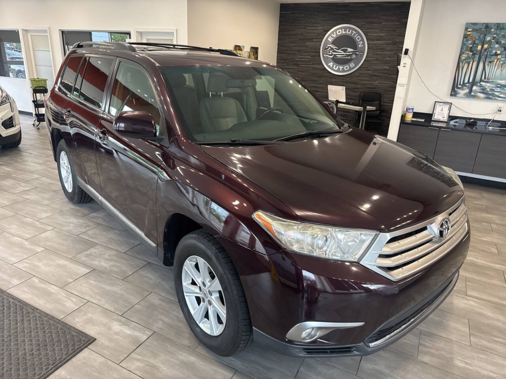 2011 Toyota Highlander Image 3