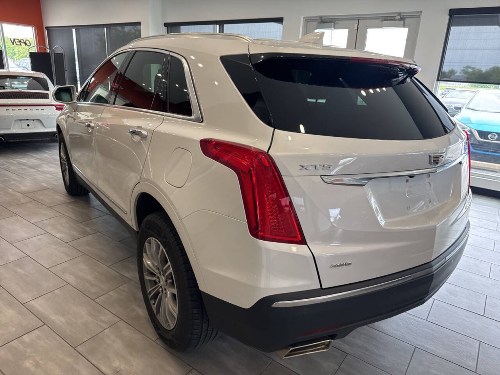 2017 Cadillac XT5 Image 10