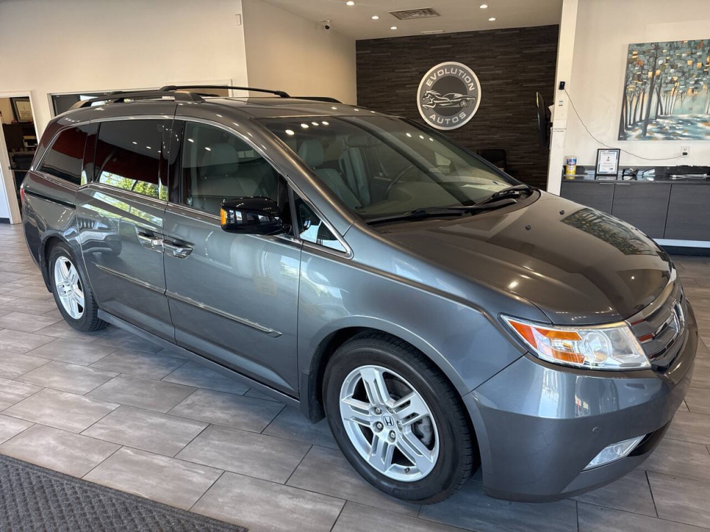 2012 Honda Odyssey Image 3