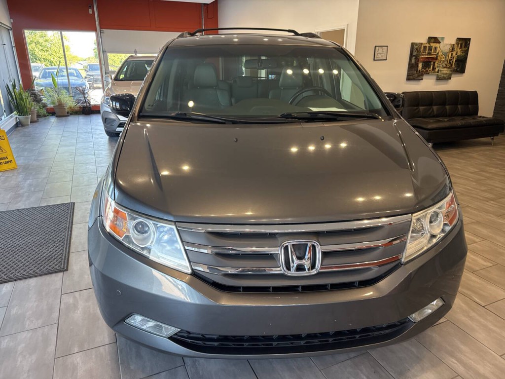 2012 Honda Odyssey Image 4