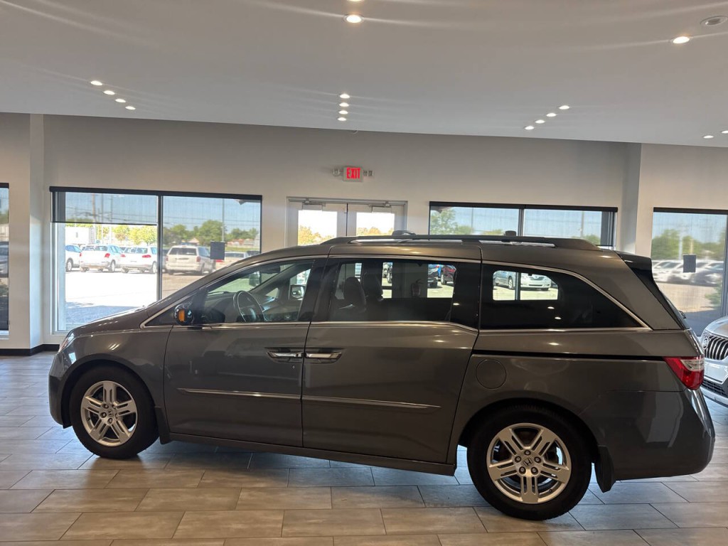2012 Honda Odyssey Image 7