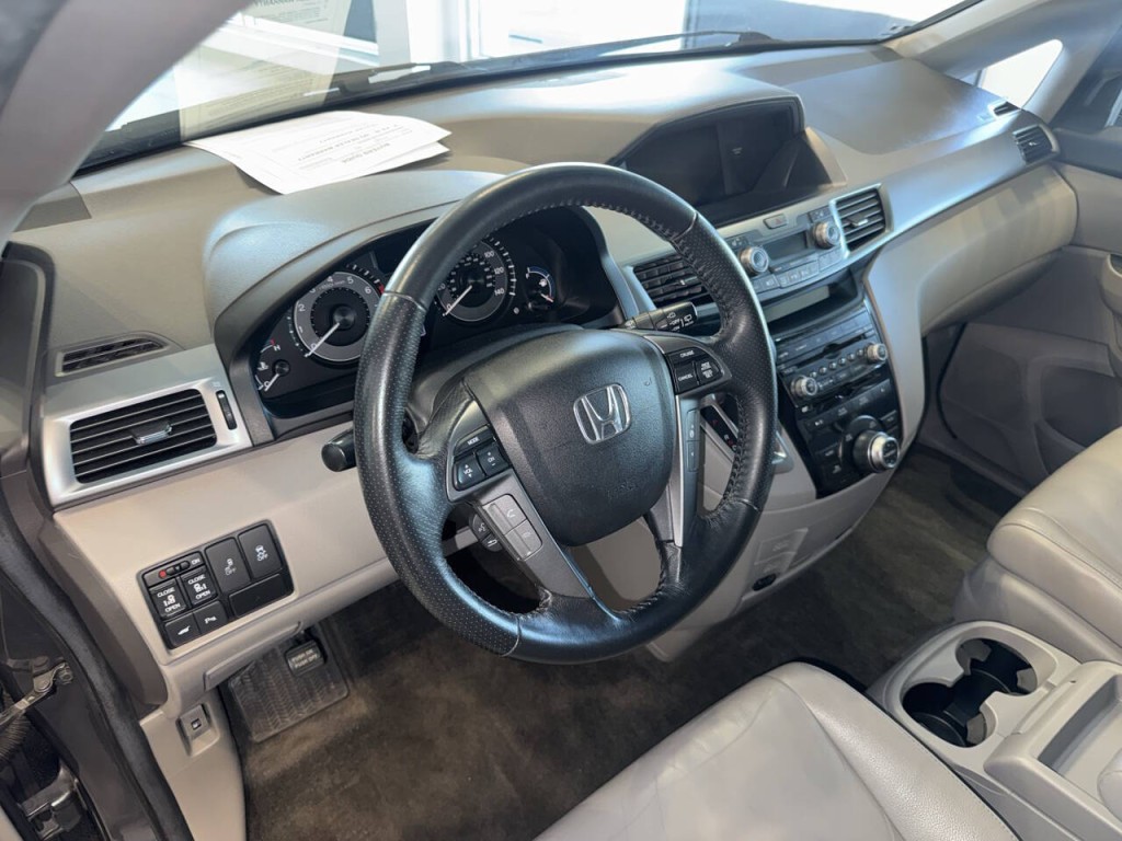 2012 Honda Odyssey Image 18