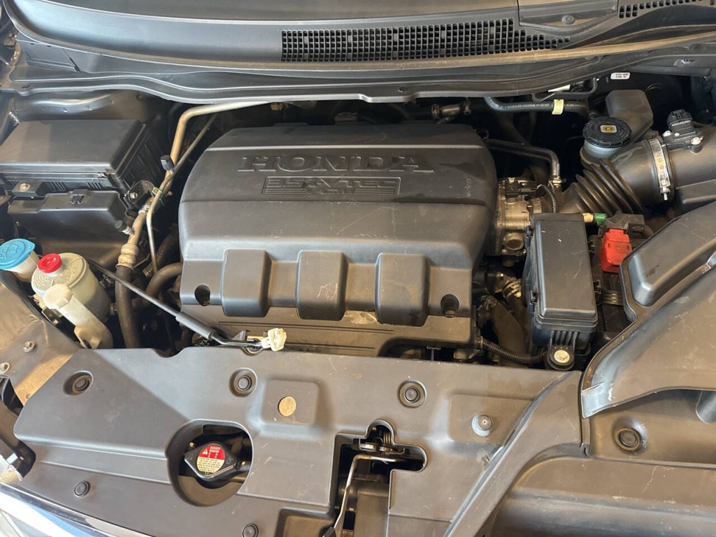 2012 Honda Odyssey Image 35
