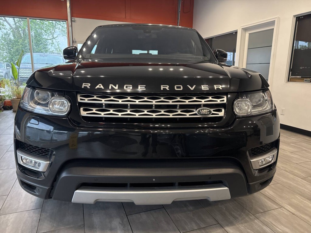 2016 Land Rover Range Rover Sport Image 2