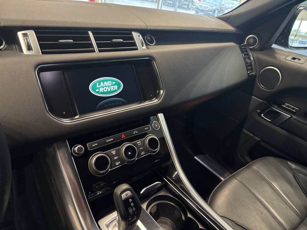 2016 Land Rover Range Rover Sport Image 22