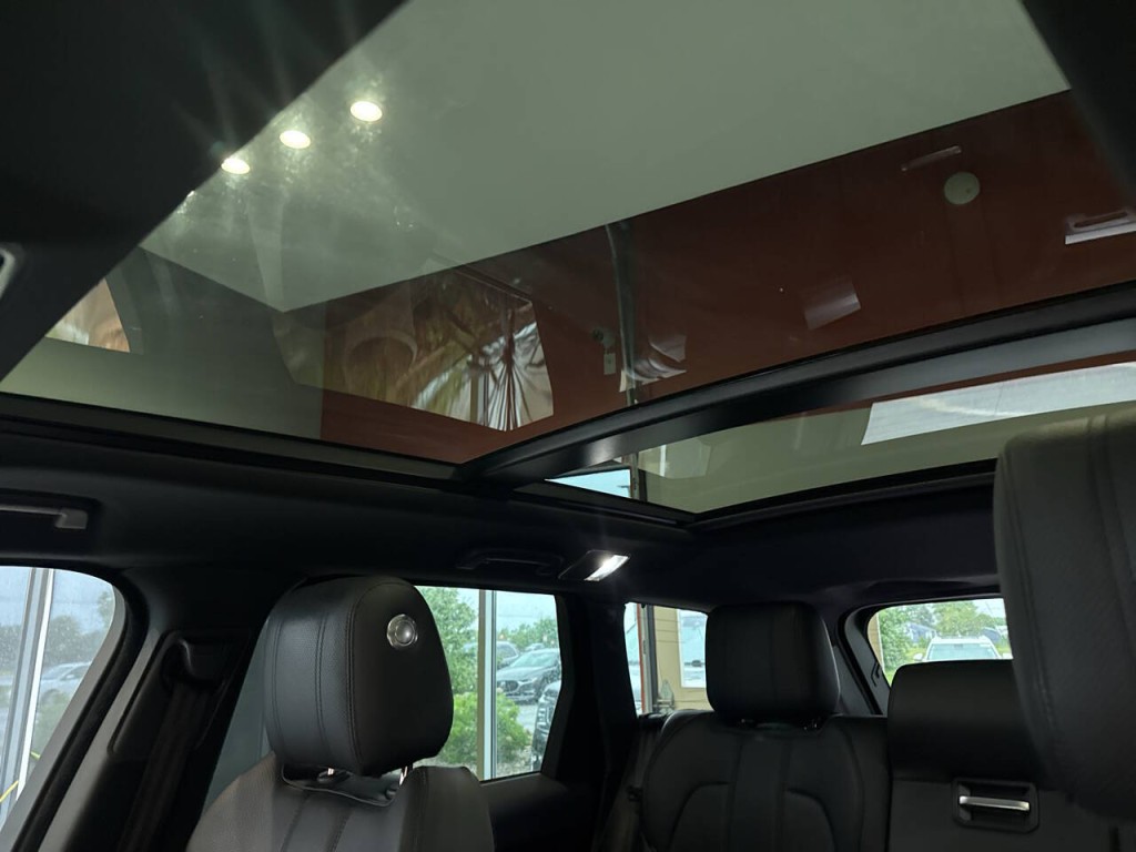 2016 Land Rover Range Rover Sport Image 26