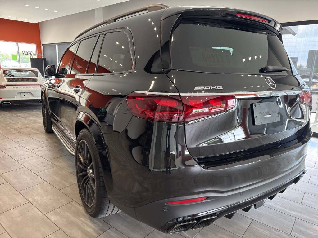 2025 Mercedes-Benz GLS-Class Image 20