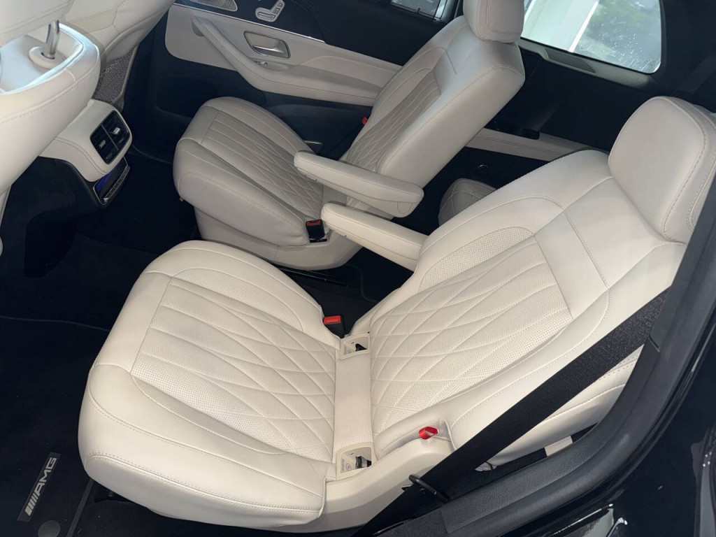 2025 Mercedes-Benz GLS-Class Image 41