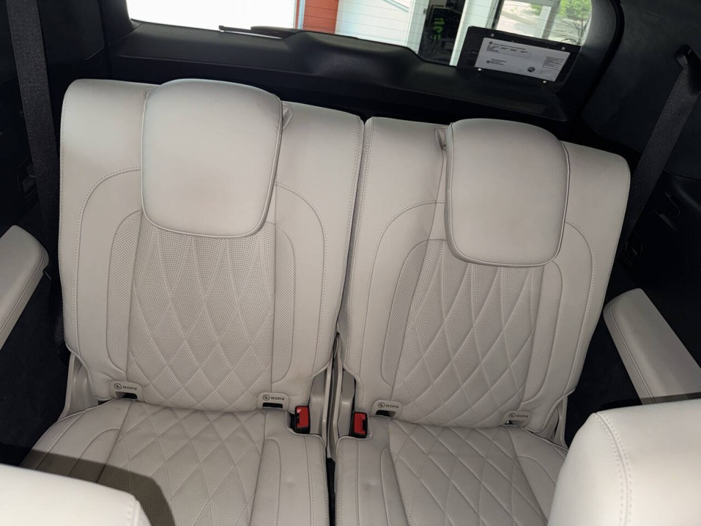2025 Mercedes-Benz GLS-Class Image 44