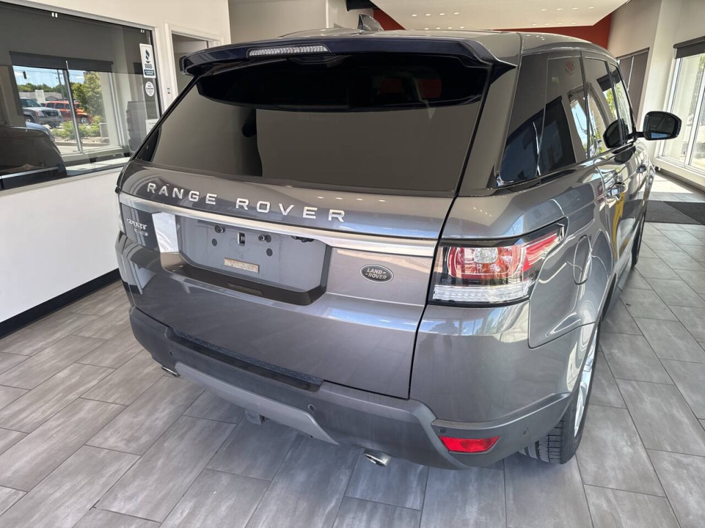 2017 Land Rover Range Rover Sport Image 17