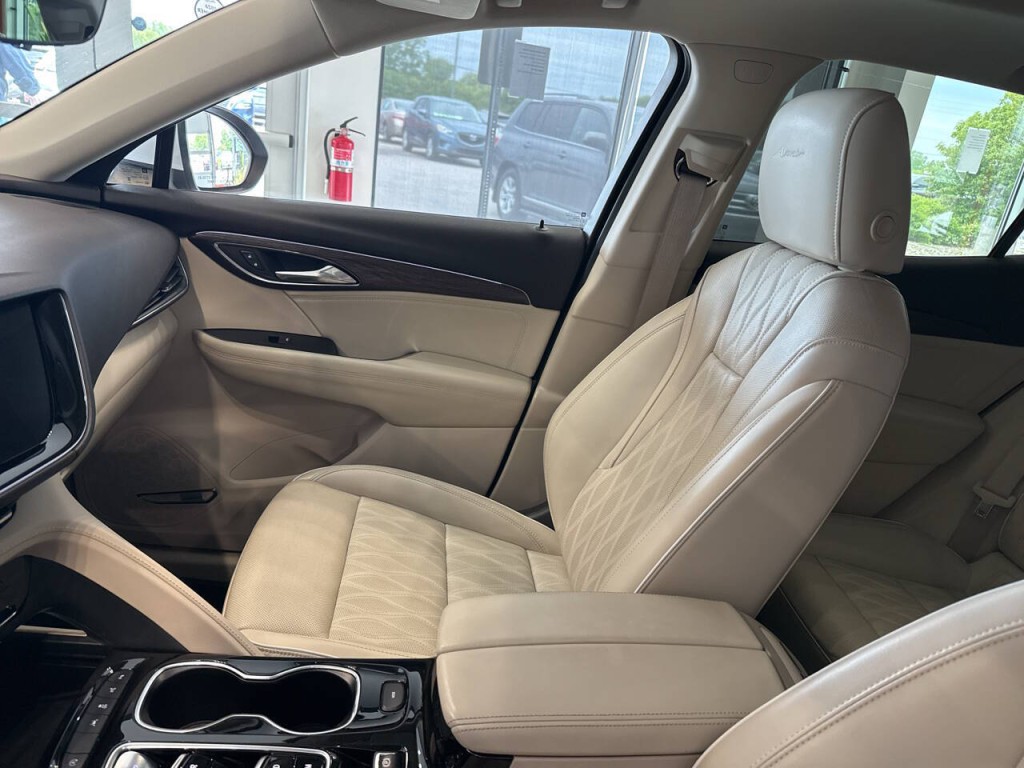2023 Buick Envision Image 30