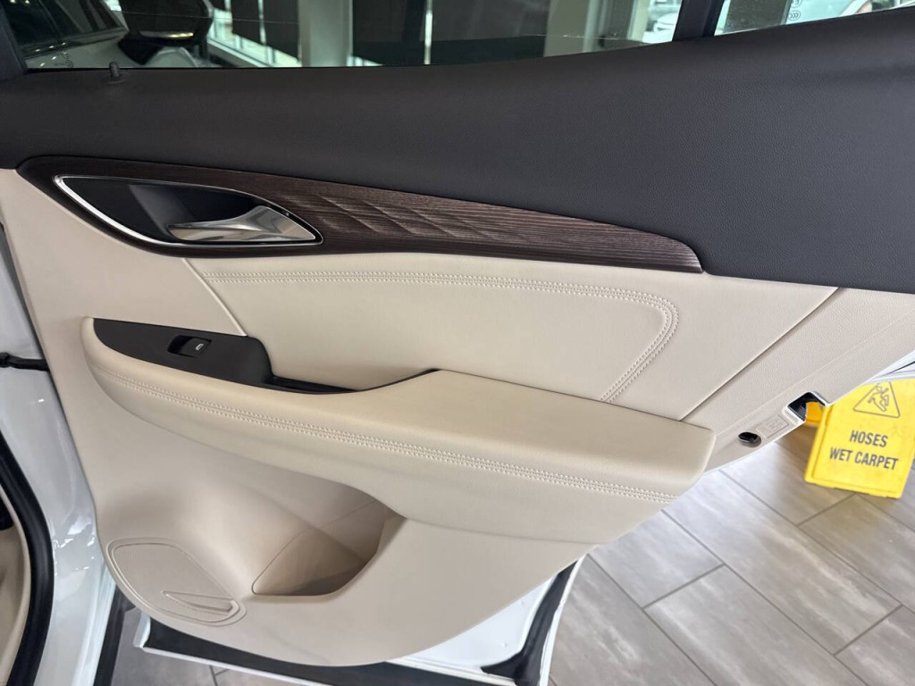 2023 Buick Envision Image 46