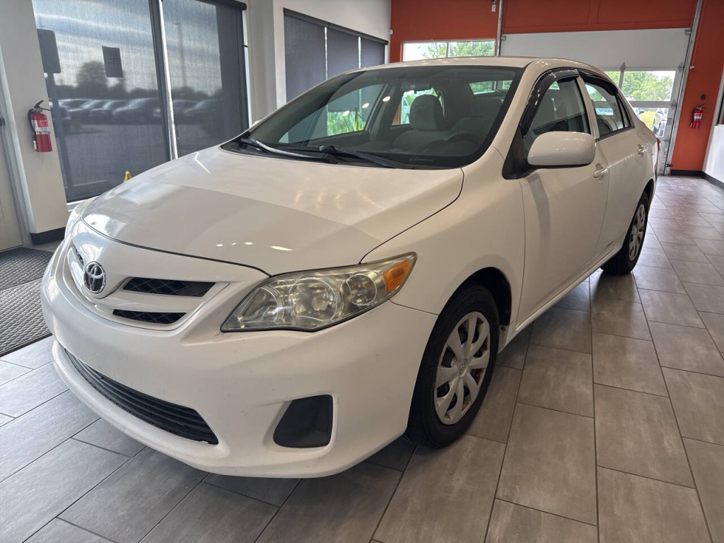 2012 Toyota Corolla Image 3