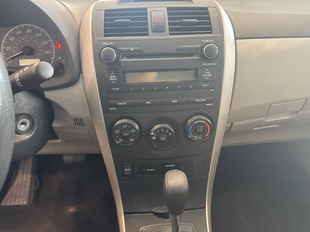 2012 Toyota Corolla Image 17