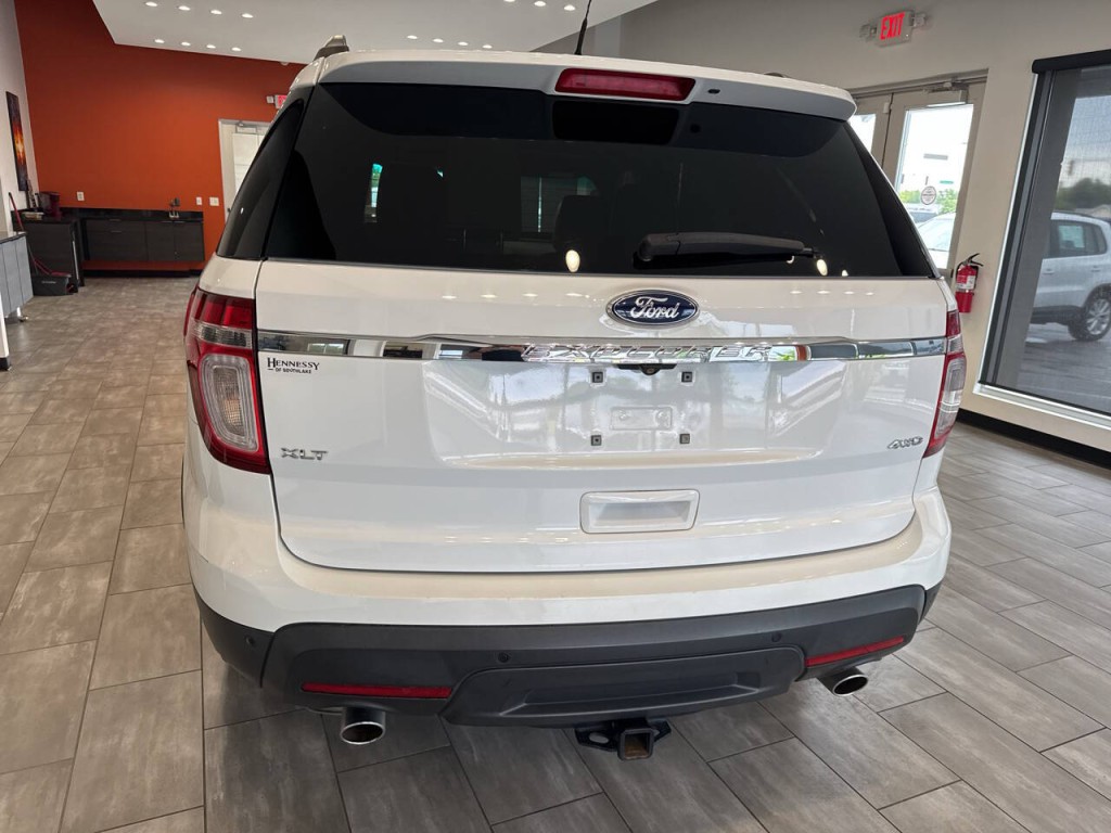 2015 Ford Explorer Image 11