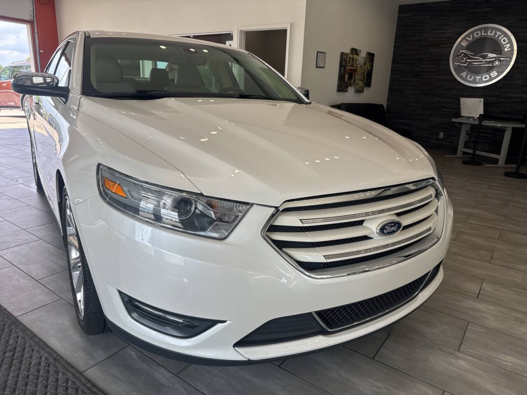 2013 Ford Taurus Image 1