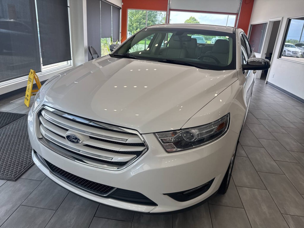 2013 Ford Taurus Image 9
