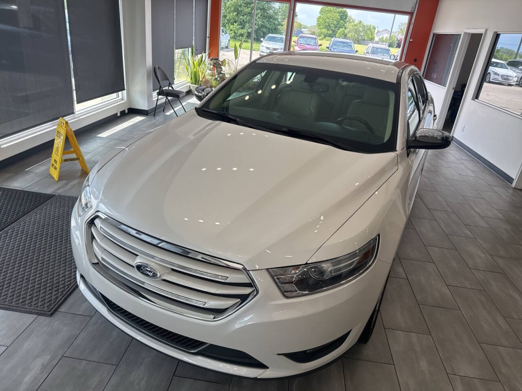 2013 Ford Taurus Image 10