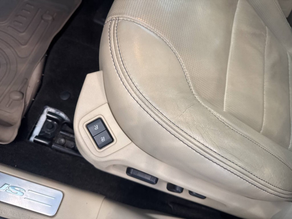 2013 Ford Taurus Image 27