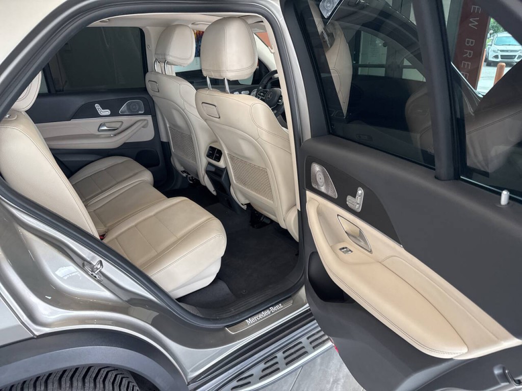 2020 Mercedes-Benz GLE-Class Image 19