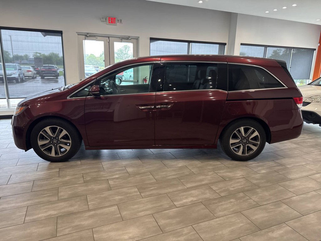 2016 Honda Odyssey Image 4