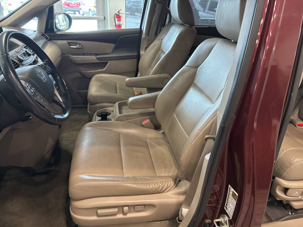 2016 Honda Odyssey Image 15
