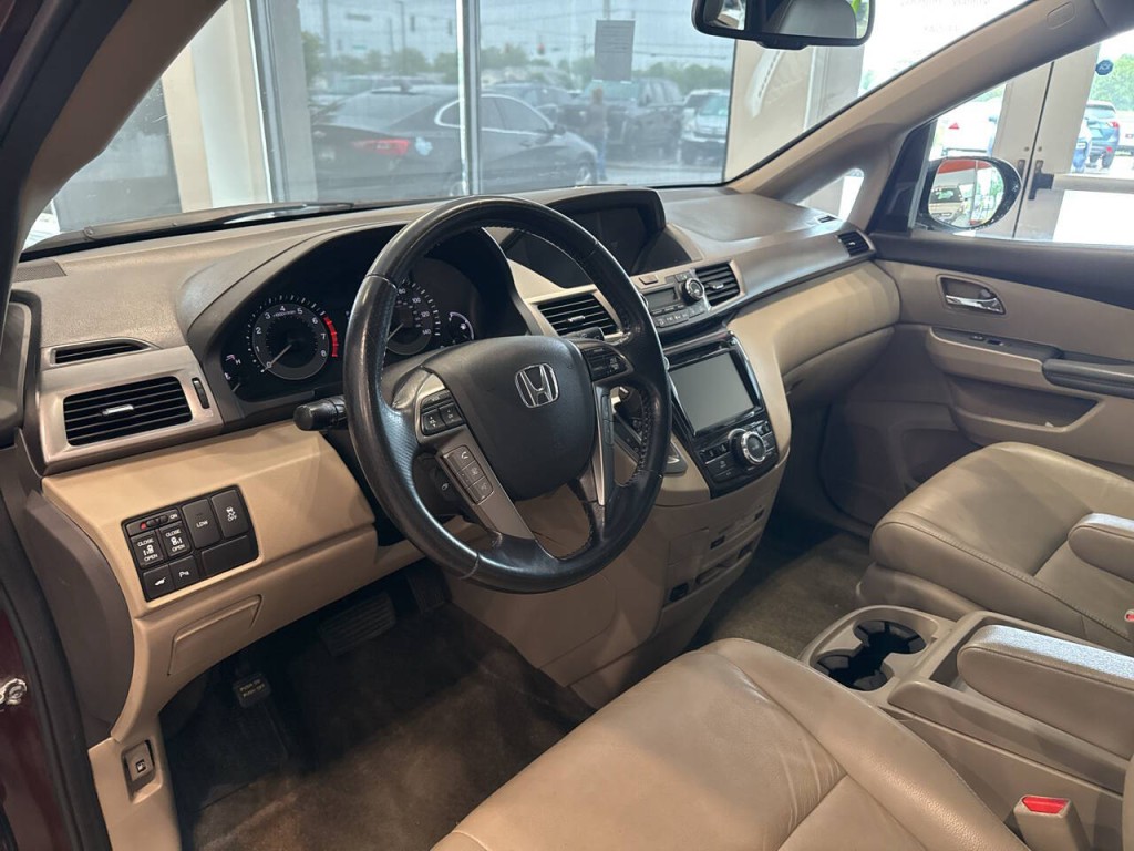 2016 Honda Odyssey Image 16