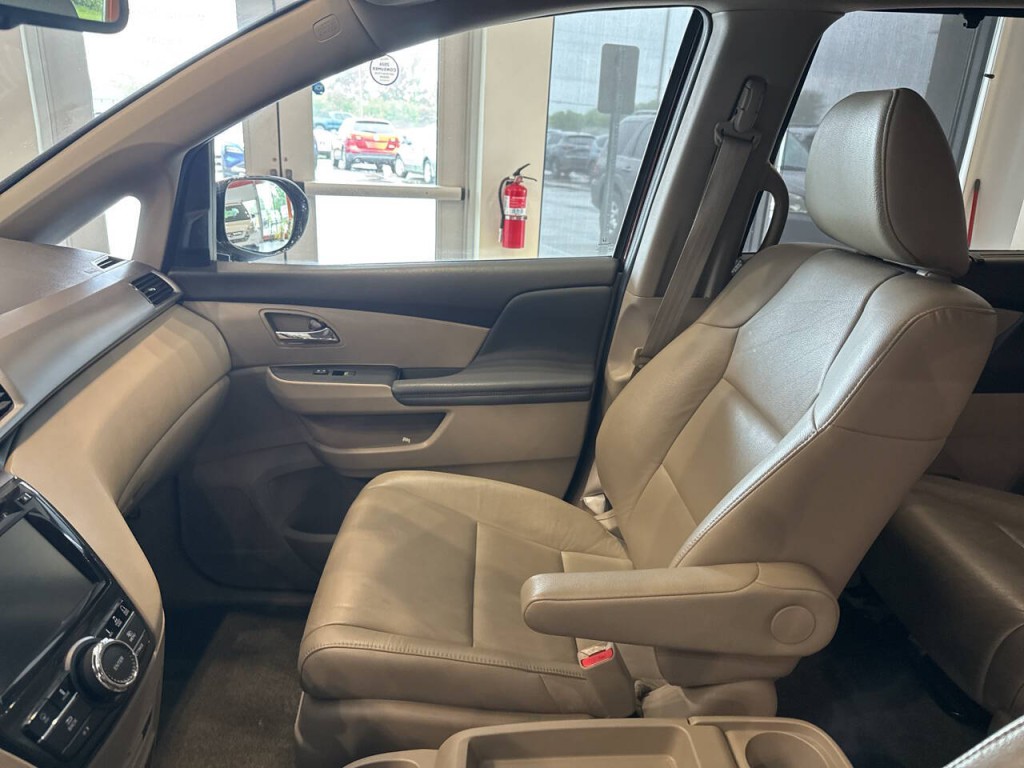 2016 Honda Odyssey Image 23