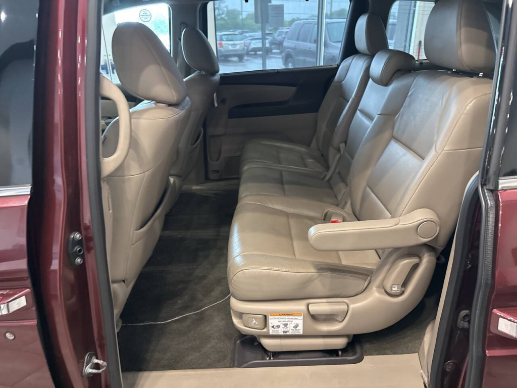 2016 Honda Odyssey Image 27